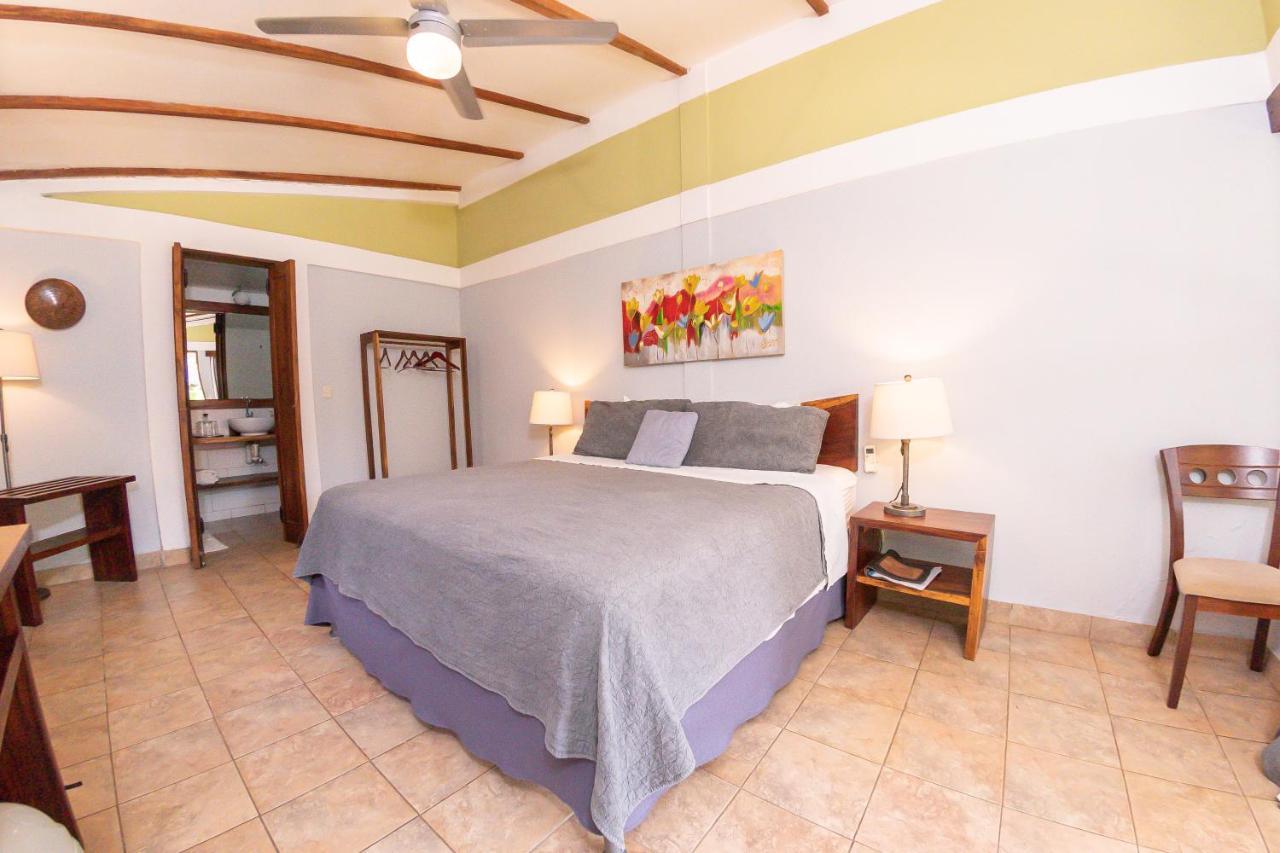Xalli Beach Hotel Altagracia Eksteriør billede